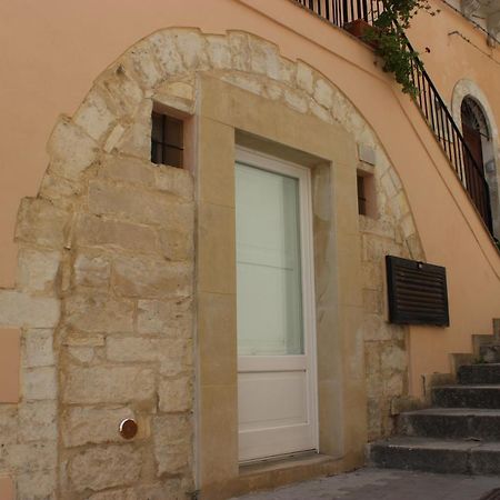 Baroni Giampiccolo Suite Ragusa Exterior photo